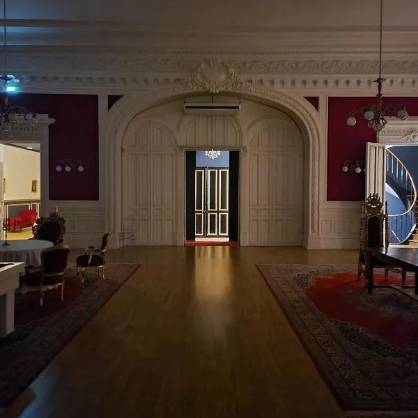 Salon Boyer – hotel w Épernay