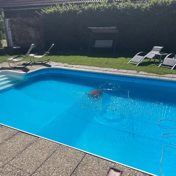 Apartmán Beruška, hotel v destinaci Křelovice