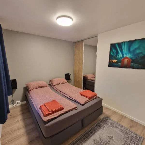 Northern living 1 room with shared bathroom, hotel v destinaci Tromsø
