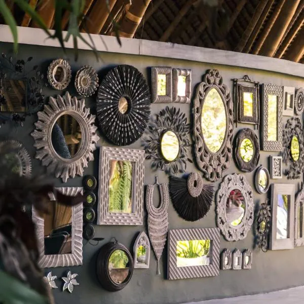 Sandat Glamping Tents, hotel din Ubud
