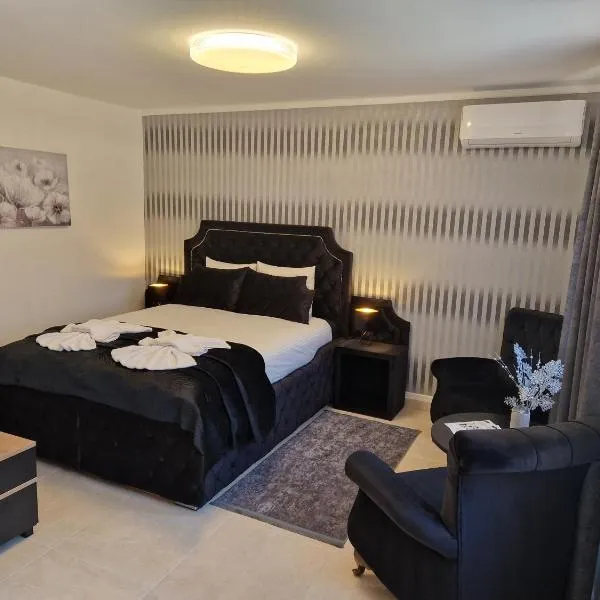 Sobe i apartmani Tena: Ivanić-Grad şehrinde bir otel
