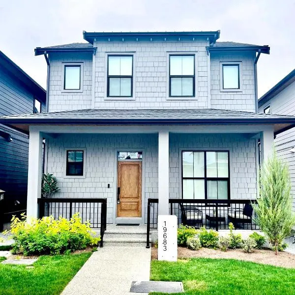 Stylish, Glamorous & Serene 6BR Villa, Near Vancouver, Oasis for Groups and Large Families, hotel a Langley