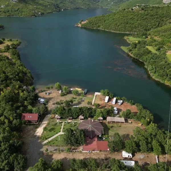 Agora Farmhouse, hotel a Mjedë