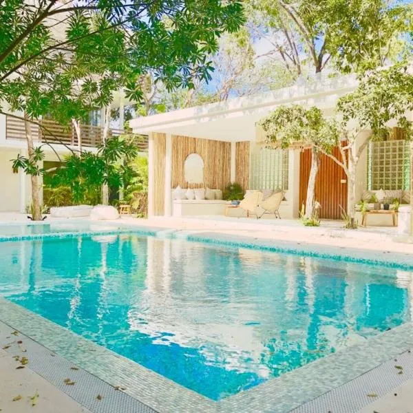 ☆ Location & Comfort ☆ Jacuzzi ☆ Luxury Condo, hotel u gradu 'Tulum'