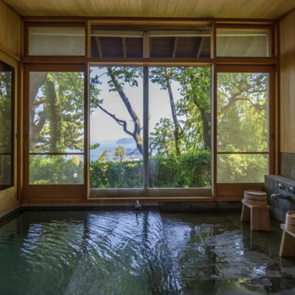 Suite Villa Atami Momoyama, hotel v destinaci Atami