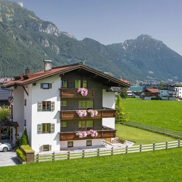 Alpenherz Ferienwohnungen, hotel v destinaci Pertisau