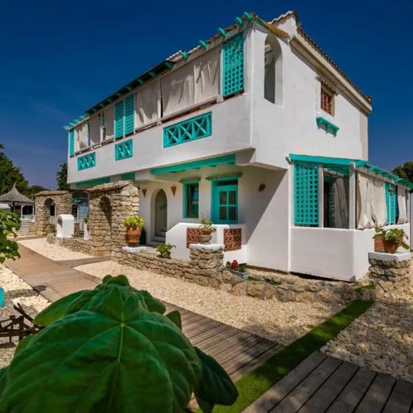 CasiBlanca, ξενοδοχείο σε 2 Mai