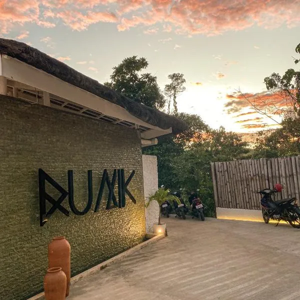 Runik Beach Club & Resort - Adults Only, khách sạn ở Đảo Siquijor