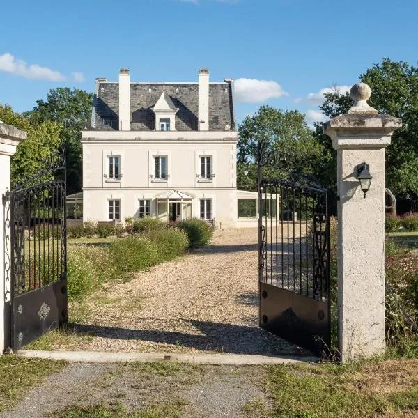 Manoir du Val Fouzon - Beauval, hotel v destinaci La Vernelle