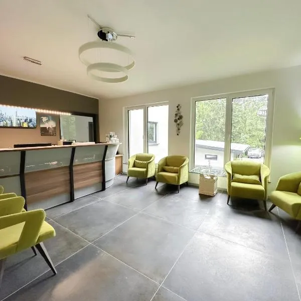 Gästehotel Lucendi Premium Lounge, hotel v destinaci Hohenleimbach