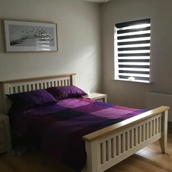 Room to rent, hotel in Milltownpass