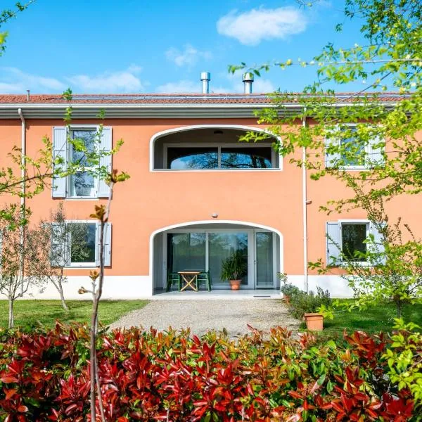 CASA55 Olmo in campagna al piano terra, hotel em Mirandola