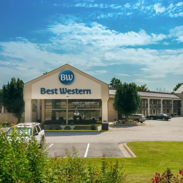 Best Western Windsor Suites, hotel in Fayetteville
