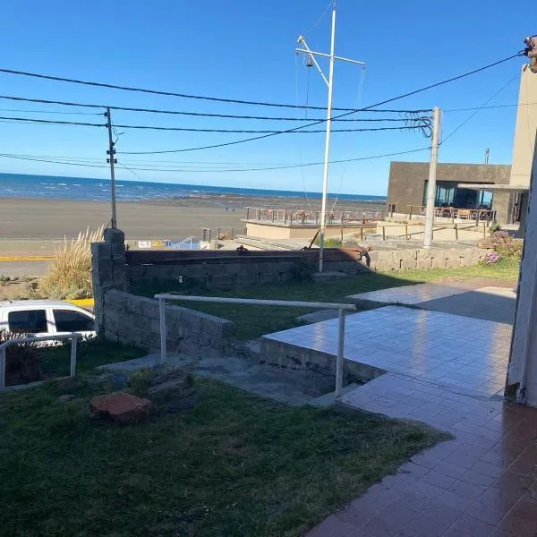 Casa Rada Tilly FRENTE AL MAR, hotel v destinaci Rada Tilly