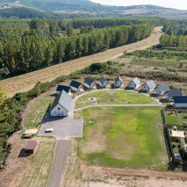 Fülöp a Gólya Vizitábor a Bodrog folyón, hotel in Bodrogkeresztúr