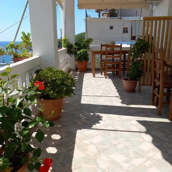 WHITE STUDIOS, hotel v destinaci Himare