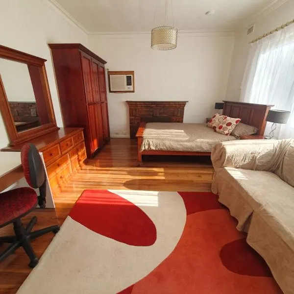 Sunbury Central, hotel v destinaci Sunbury