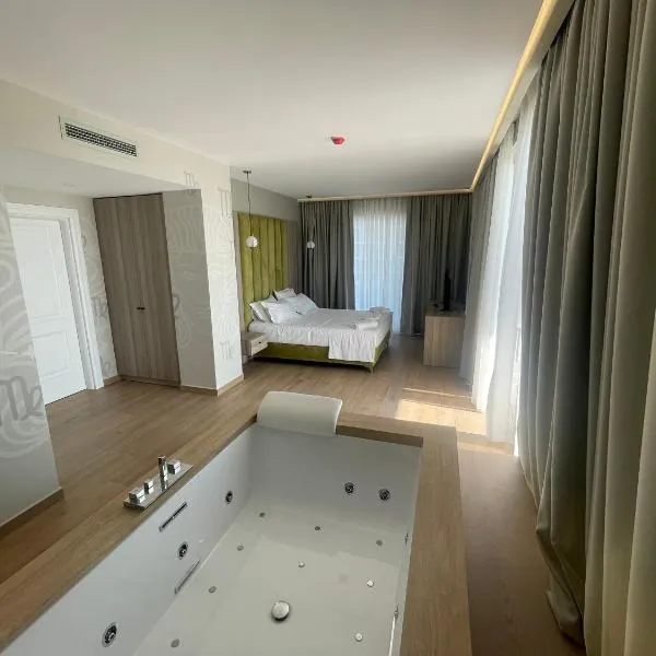SACA HOTEL, hotel v destinaci Shëngjin