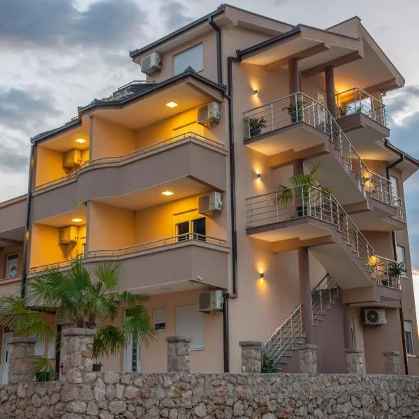 M&M Apartments, hotel in Utjeha
