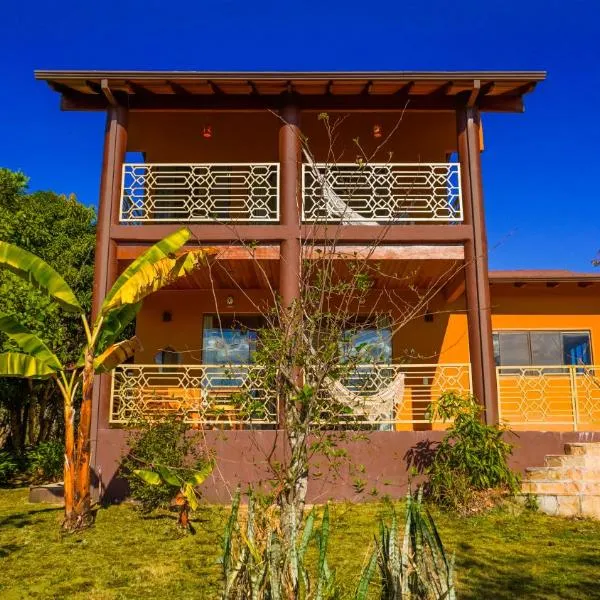 Terra Coral - Chapada dos Veadeiros, hotel in Alto Paraíso de Goiás
