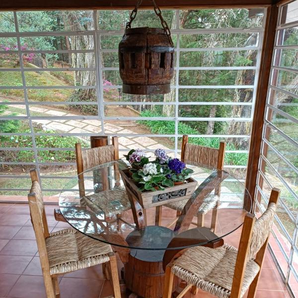 Casa de Campos do Jordao no alto da Vila Inglesa com vista maravilhosa - Foto 4