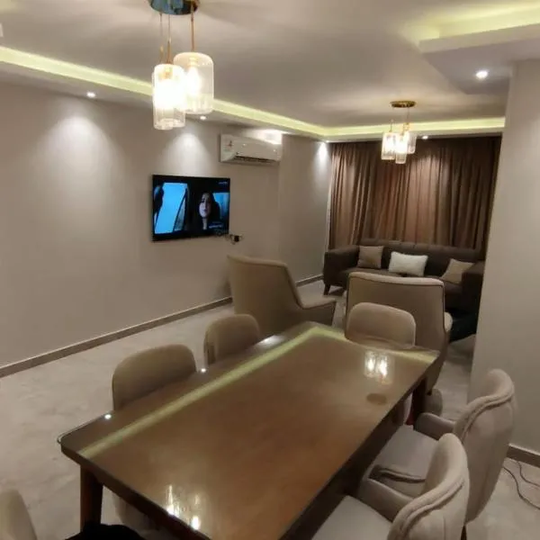 شقة مستوى فندقى المهندسين للعائلات فقط, hotel v Káhire