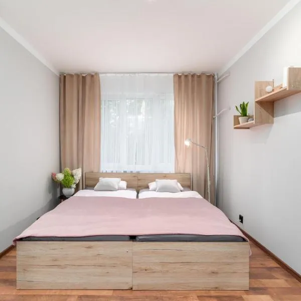 Two Bedrooms Apartment FAKTURA FAST CHECK-IN 24H, hotel in Rzeszów