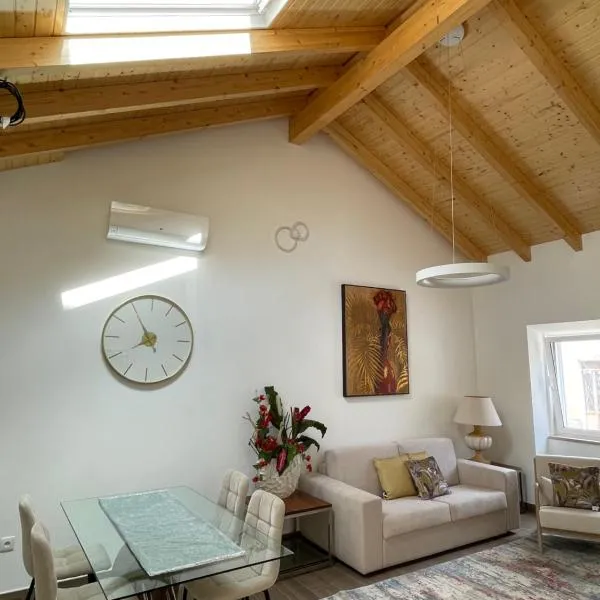 THE ORANGE TREE HOUSES - Terraço by Live and Stay, hotel v destinaci Abrantes