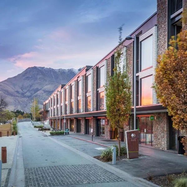 DoubleTree by Hilton Queenstown, hotel v destinaci Queenstown