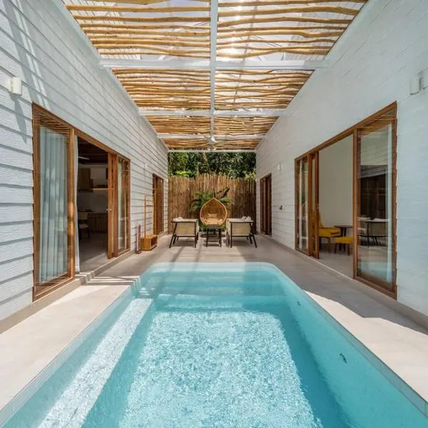 Private Pool Villa Retreat NAMU two-bedroom 5unit, ξενοδοχείο σε Kuta Lombok