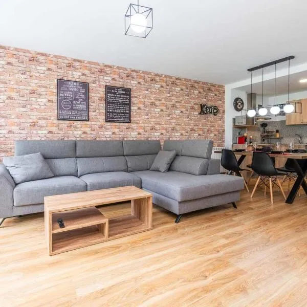 Increibles Vistas Al Valle De Arinsal NY - A Pie De Pistas - Parking Incluido l by BonesVacances, hotel in Arinsal