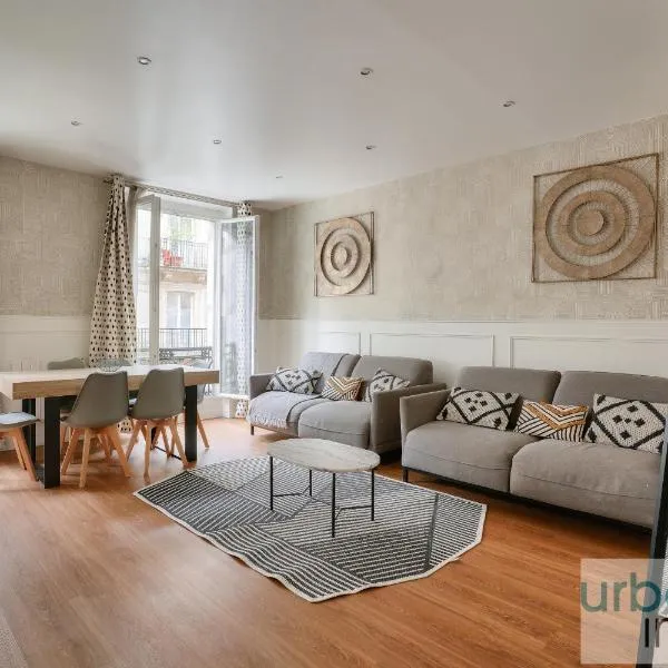 23 - Charming 3BDR Parisian Apartment in Montorgueil