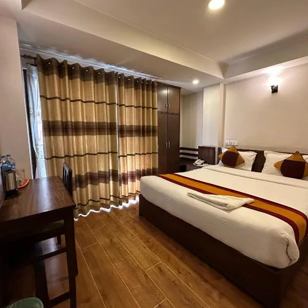 Hotel Everest Nepal, מלון בJawlakhel