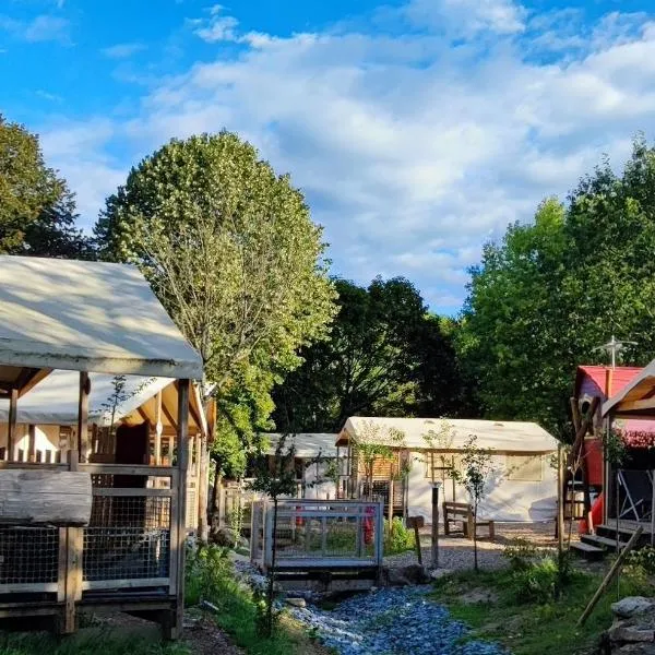 Camping Capfun La Bretèche, hôtel aux Épesses