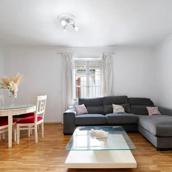 Duplex Calle Ancha Jerez, hotel v destinaci Jerez de la Frontera