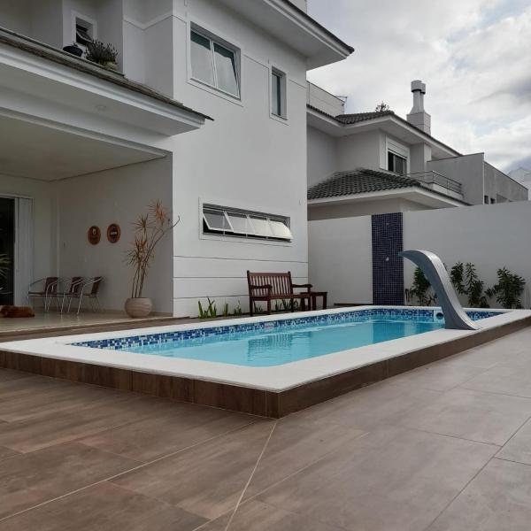 Casa com piscina na Praia dos Ingleses em Florianopolis - 5 dormitórios - Foto 4
