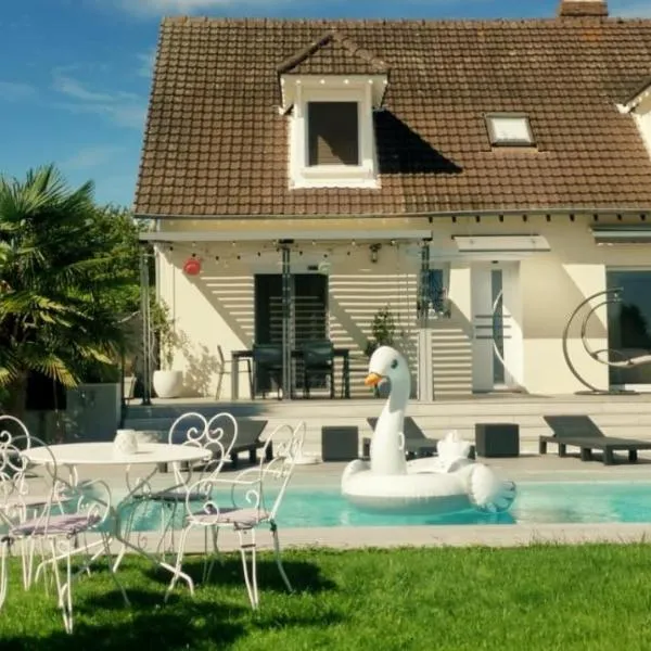 Ma Douce Bulle Piscine & Détente Villa partagée, hotel v destinaci Saint-Léger-près-Troyes