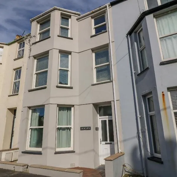 Y Castell Apartment 1, hotel in Criccieth