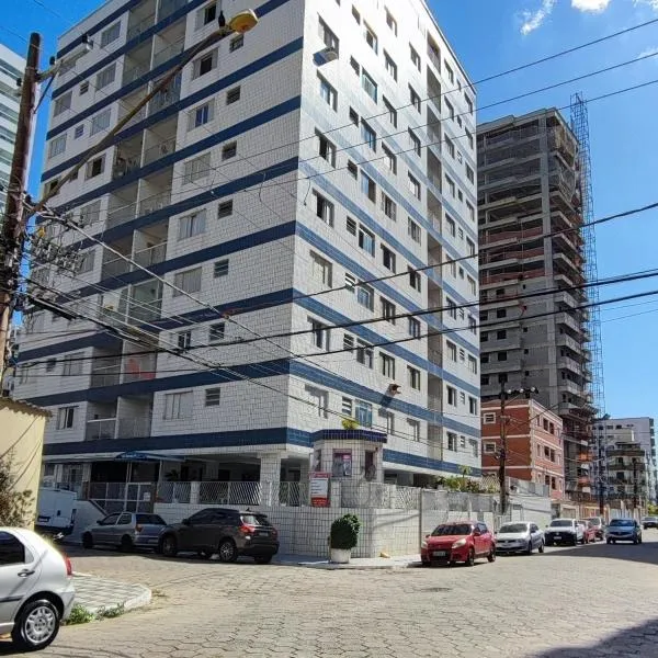 Cond Renata IV - Apto 02 dorm - 150mts Praia com Wi-fi 500Gb gratuito, hotel i Praia Grande