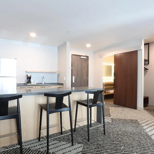 Cedartree Hotel Portland Hillsboro, hotel v destinaci Hillsboro