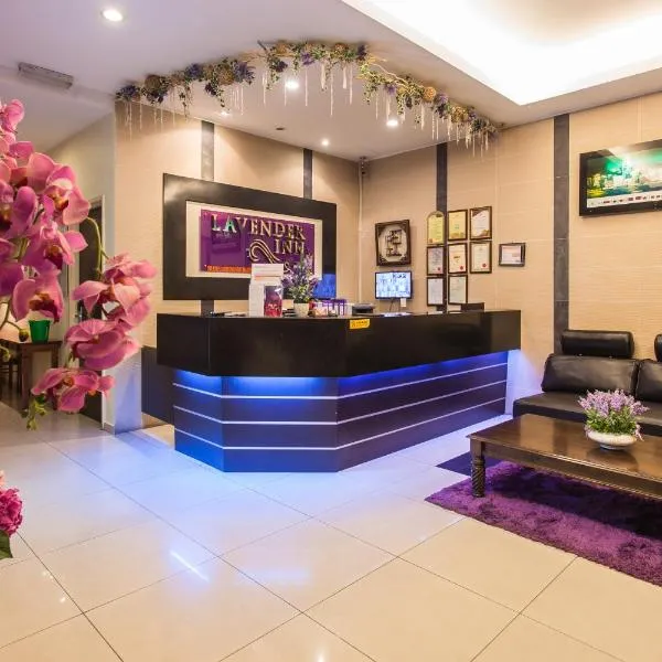 Lavender Inn Permas Jaya, hotel en Kampong Kuala Masai