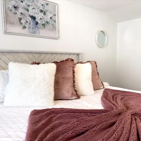 2b1b Stylish Little House W Shared Pool 511, hotel v destinaci Clearwater