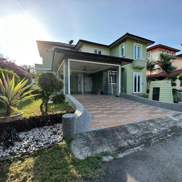 Green Homestay, hotel v destinaci Nilai