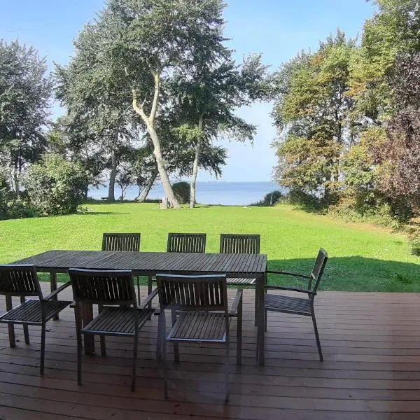 Ferienhäuser Boddenstrand, hotell i Wiek auf Rügen 