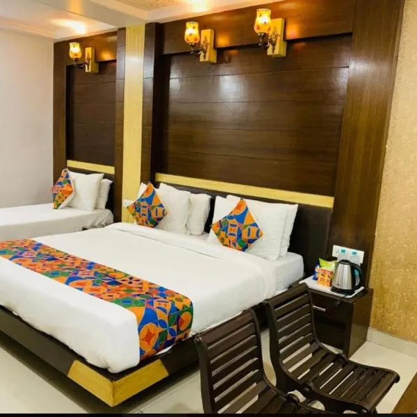 Hotel Delhi Heart at New Delhi Railway Station: Yeni Delhi'de bir otel