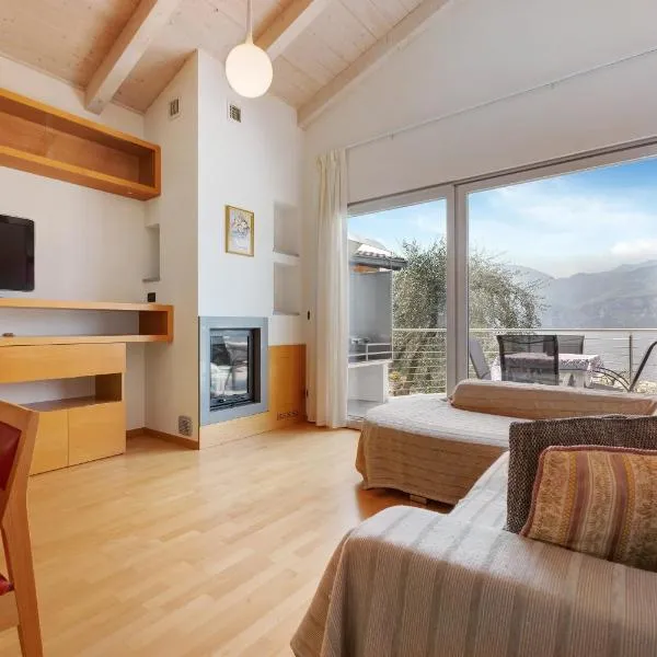Casa-lago suite 55, hotel in Brenzone sul Garda
