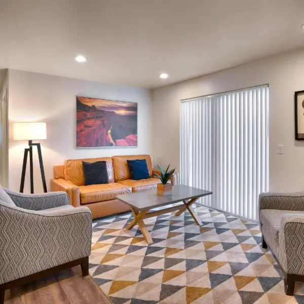 2G New Moab RedCliff Condo, Pool & Hot Tub, hotel v destinaci Moab