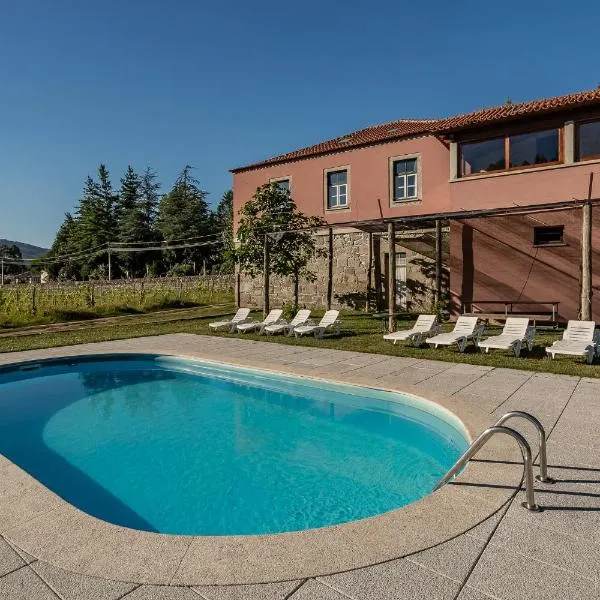 Quinta Calheiros - Rural Place，位于Coucieiro的酒店