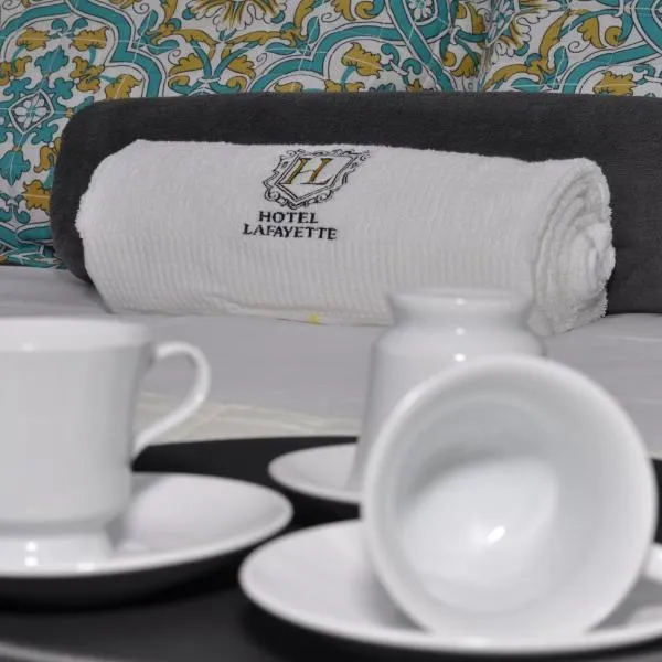Hotel Lafayette, hotel v destinaci Itaquaquecetuba