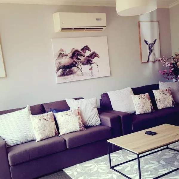 Wild Brumby- A cozy home away from home, hotel v destinaci Corryong